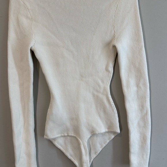 Abercrombie Long-Sleeve Hardware Detail Off White Bodysuit Size Small 1812 - Picture 7 of 8